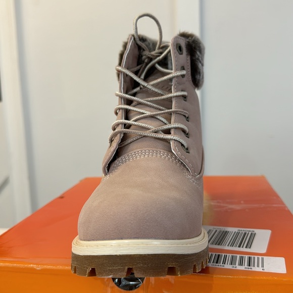 Lugz Convoy Fur boots, color pink, size 7 M - Picture 4 of 7